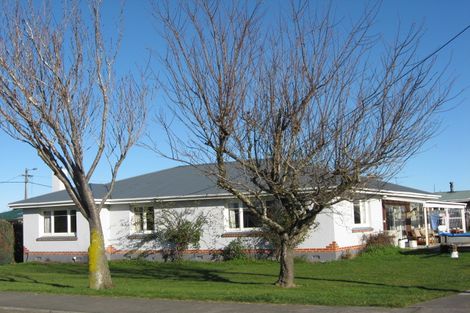 Photo of property in 56 Park Street, Winton, 9720