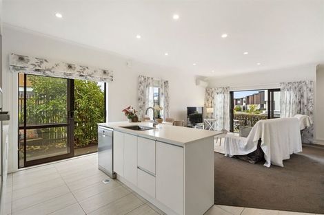 Photo of property in 5 Frank Gill Road, Hobsonville, Auckland, 0616