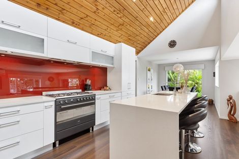 Photo of property in 19 Jacaranda Avenue, Beach Haven, Auckland, 0626