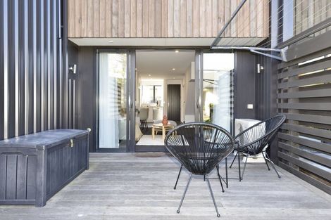 Photo of property in 2/111 Edgeware Road, St Albans, Christchurch, 8014