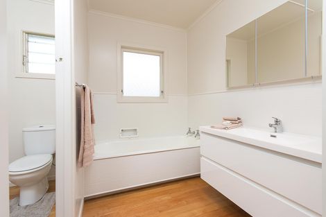 Photo of property in 1347 Waiuku Road, Waiuku, 2681