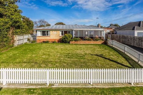 Photo of property in 15 Fields Road, Manurewa, Auckland, 2102