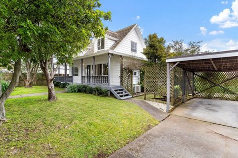 Photo of property in 1/54 De Quincey Terrace, Highland Park, Auckland, 2010