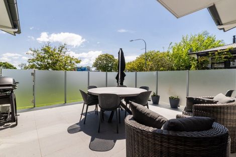 Photo of property in 46 Te Mata Road, Havelock North, 4130