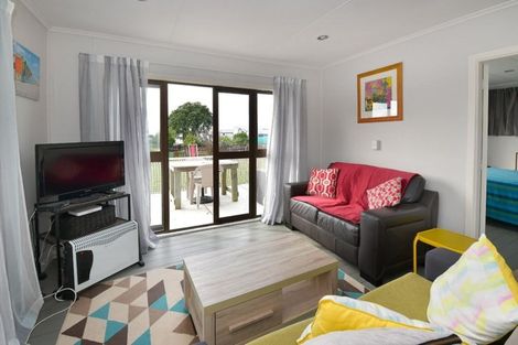 Photo of property in 335 Mahurangi East Road, Snells Beach, 0920