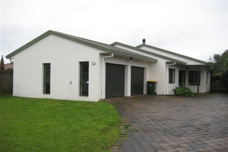 Photo of property in 27 Heathridge Place, Burswood, Auckland, 2013