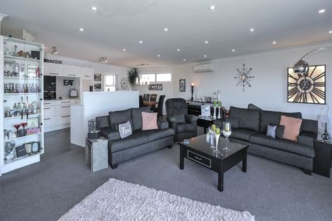 Photo of property in 96 Kimihia Road, Huntly, 3700