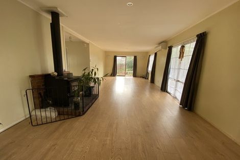 Photo of property in 3 Keryn Place, Opaheke, Papakura, 2113