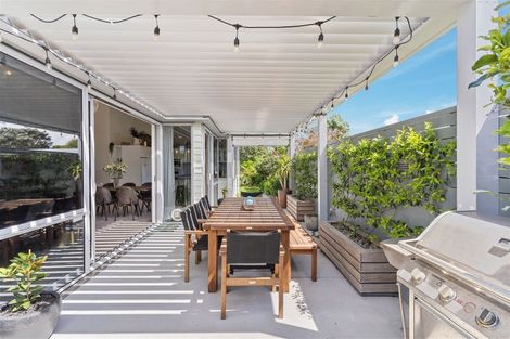 Photo of property in 7 Ian Place, Waihi Beach, 3611