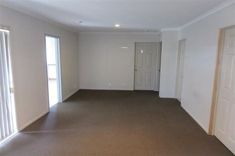 Photo of property in 215 Great South Road, Manurewa, Auckland, 2102