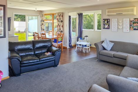 Photo of property in 16 Rees Street, Duntroon, Oamaru, 9494