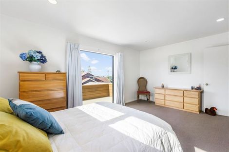 Photo of property in 6 D'urville Place, Gulf Harbour, Whangaparaoa, 0930
