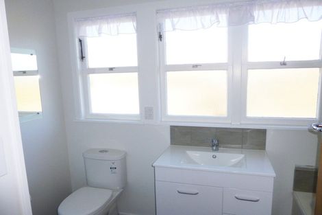 Photo of property in 1/28 Storey Avenue, Forest Lake, Hamilton, 3200