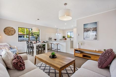 Photo of property in 36a Alma Crescent, Papakura, 2110