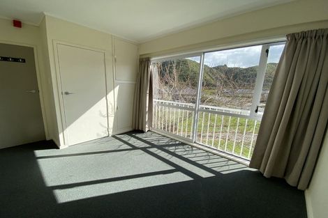 Photo of property in 95 Farmer Crescent, Taita, Lower Hutt, 5011