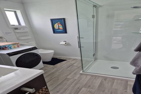 Photo of property in 1/142 Stanmore Bay Road, Stanmore Bay, Whangaparaoa, 0932