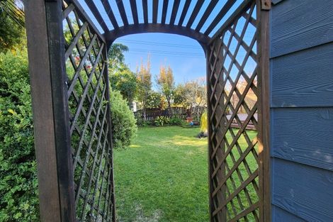 Photo of property in 22 Beaconsfield Road, Midhirst, Stratford, 4394