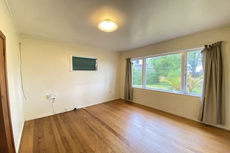 Photo of property in 1/66 Buscomb Avenue, Henderson, Auckland, 0610