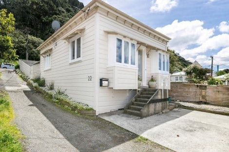 Photo of property in 22 Poplar Grove, Thorndon, Wellington, 6011