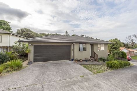 Photo of property in 26 Dovey Place, Massey, Auckland, 0614