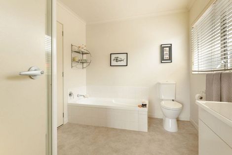 Photo of property in 30 Maggie Place, Ohauiti, Tauranga, 3112