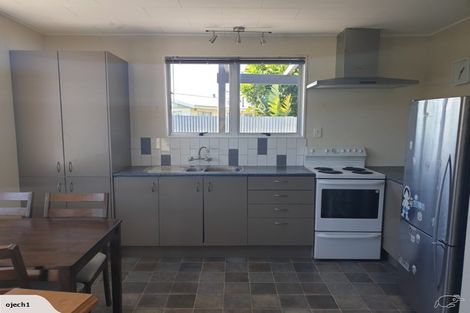 Photo of property in 2/8 Kauri Street, Taradale, Napier, 4112