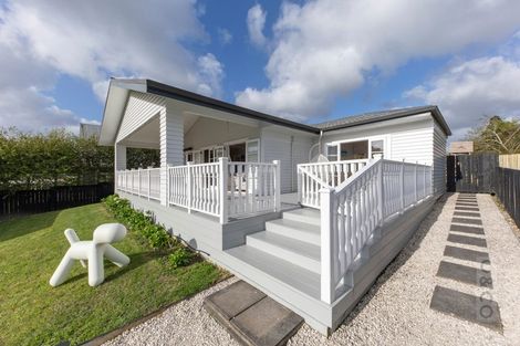 Photo of property in 7 Cambridge Road, Riverhead, 0820