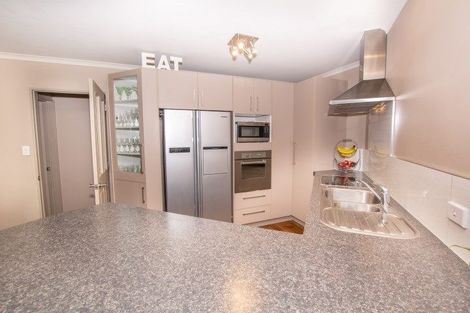 Photo of property in 18 Rosella Drive, Welcome Bay, Tauranga, 3112