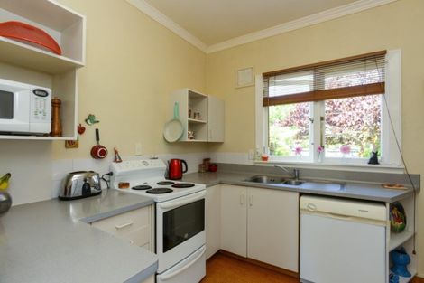 Photo of property in 216 Saint Leonards Avenue, Saint Leonards, Hastings, 4120