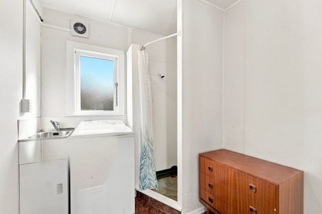 Photo of property in 100 Gonville Avenue, Gonville, Whanganui, 4501