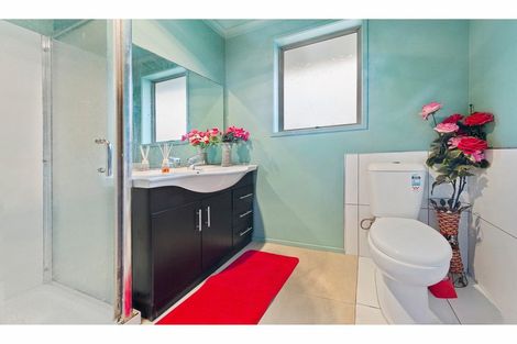 Photo of property in 16a Mclean Avenue, Papatoetoe, Auckland, 2025