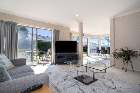 Photo of property in 10 Laburnum Glen, Mount Maunganui, 3116