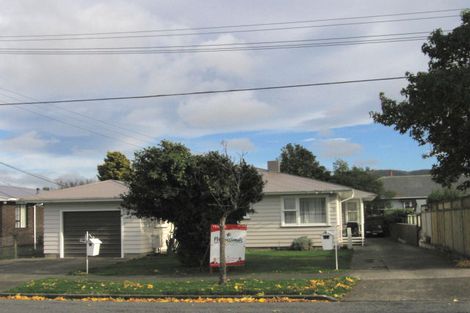 Photo of property in 11a Barsi Grove, Avalon, Lower Hutt, 5011