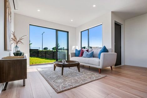 Photo of property in 41 Baumea Rise, Massey, Auckland, 0614