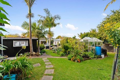 Photo of property in 11 Himikera Avenue, Avondale, Auckland, 1026