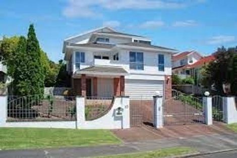 Photo of property in 10 Mcfetridge Place, Hillcrest, Auckland, 0627