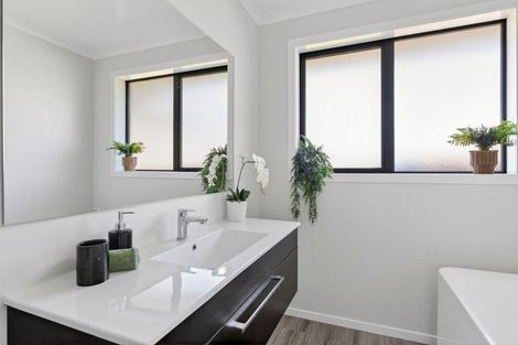 Photo of property in 1 Pahautea Lane, Kihikihi, Te Awamutu, 3800