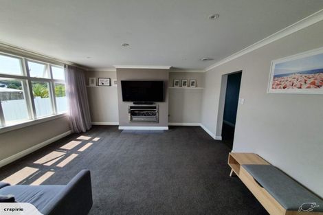 Photo of property in 1047 Whangaparaoa Road, Tindalls Beach, Whangaparaoa, 0930