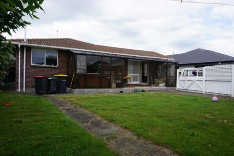 Photo of property in 79 Waratah Street, Avondale, Christchurch, 8061