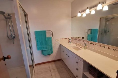 Photo of property in 11 Amdale Avenue, Broomfield, Christchurch, 8042