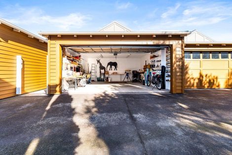 Photo of property in 2/5 King Edward Parade, Devonport, Auckland, 0624