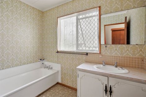 Photo of property in 4 Claremont Avenue, Paeroa, 3600