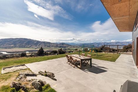 Photo of property in 177 Wailana Heights Drive, Queensberry, Cromwell, 9383