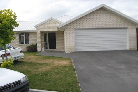 Photo of property in 11a Havana Gardens, Shirley, Christchurch, 8052