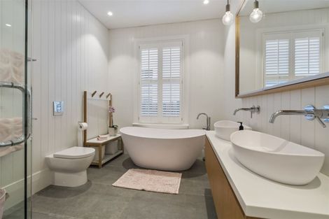 Photo of property in 17 Leslie Avenue, Sandringham, Auckland, 1025