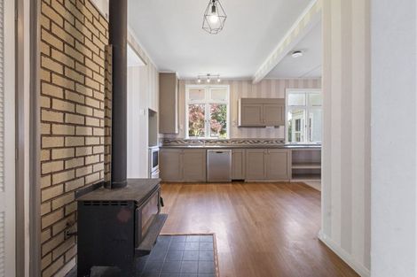 Photo of property in 19 Ongo Road, Hunterville, 4730