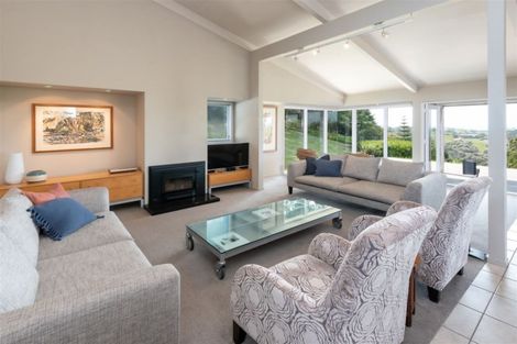 Photo of property in 560 Whitford Road, Whitford, Howick, 2571