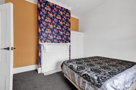 Photo of property in 74 Union Street, Hawera, 4610