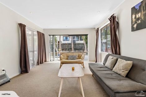 Photo of property in 3 Sarajevo Place, Massey, Auckland, 0614