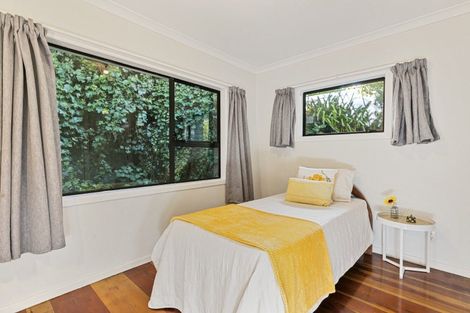 Photo of property in 20 Lyndhurst Road, Tawa, Wellington, 5028